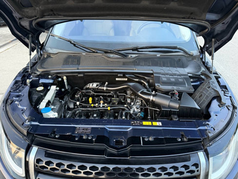 Used 2016 Land Rover Range Rover Evoque SE Premium image 36