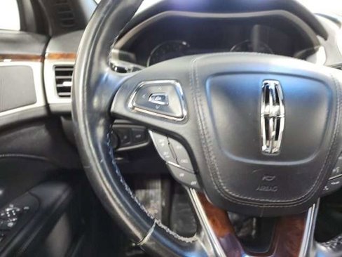 Used 2017 Lincoln MKZ Select image 24