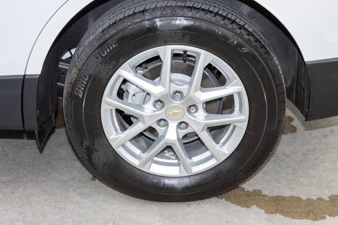 Used 2024 Chevrolet Equinox LT image 37