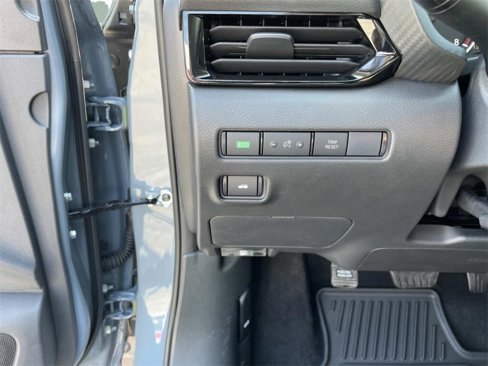 New 2025 Nissan Sentra SV image 11