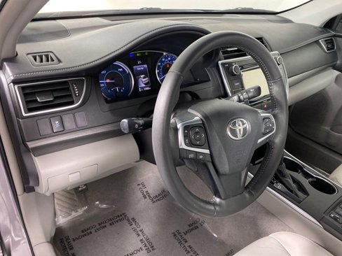Used 2016 Toyota Camry XLE image 8