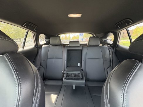 Used 2023 Toyota Venza XLE image 22