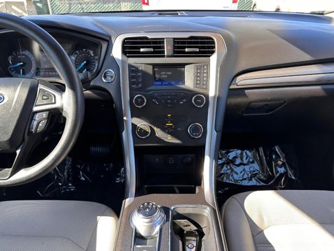 Used 2019 Ford Fusion S image 25