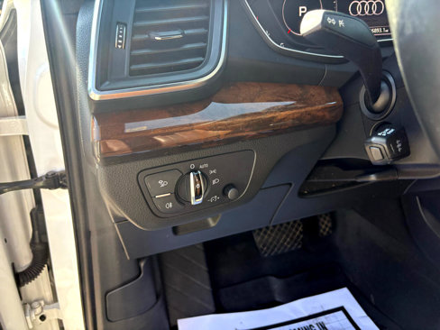 Used 2018 Audi Q5 2.0T Premium Plus w/ Premium Plus Package image 16