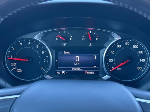 Used 2020 Chevrolet Equinox LT w/ Driver Convenience Package image 4