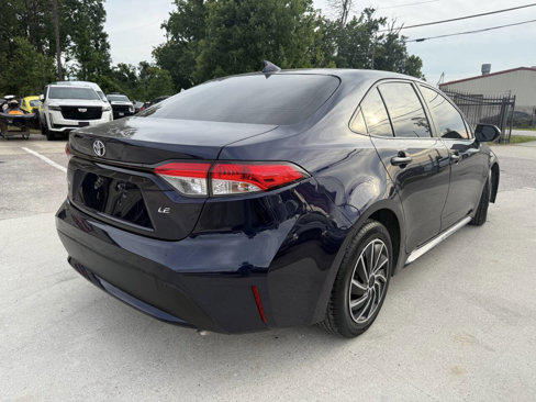 Used 2021 Toyota Corolla LE image 4