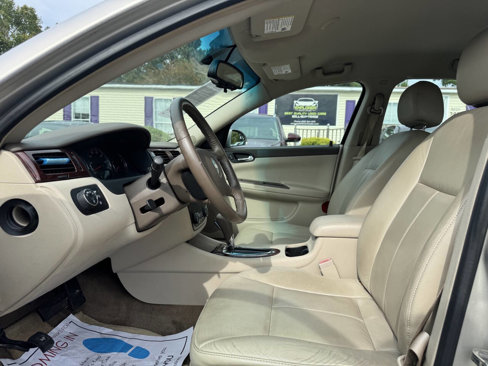 Used 2008 Chevrolet Impala LT w/ Luxury Edition Package image 9