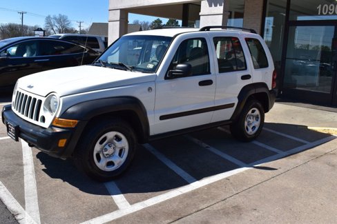 Used 2007 Jeep Liberty Sport w/ Off Road Group image 8