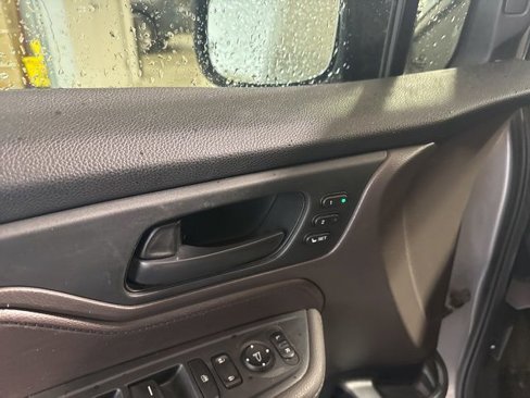 Used 2018 Honda Odyssey EX-L image 11