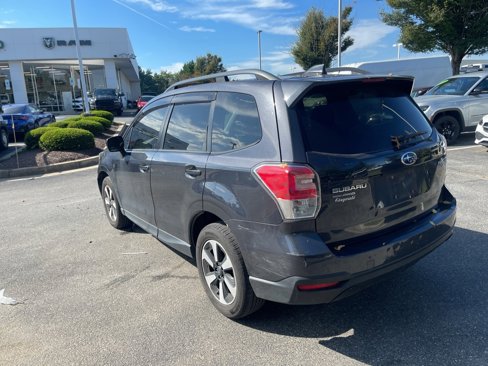Used 2017 Subaru Forester 2.5i Premium image 3