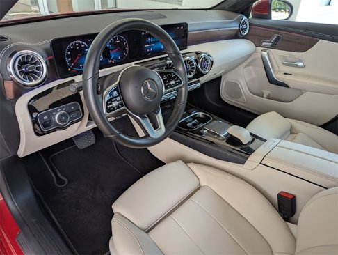 Used 2023 Mercedes-Benz CLA 250 image 11
