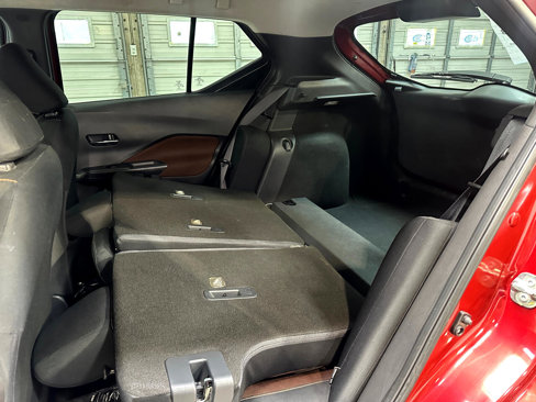 Used 2020 Nissan Kicks SR w/ Exterior Package image 15