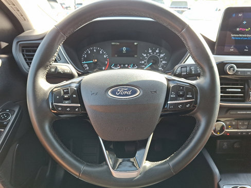 Certified 2022 Ford Escape SE w/ SE Sport Appearance Package image 18