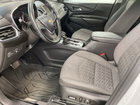 Used 2023 Chevrolet Equinox LT image 28