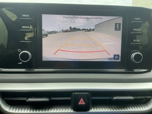 Used 2022 Kia K5 LX image 25