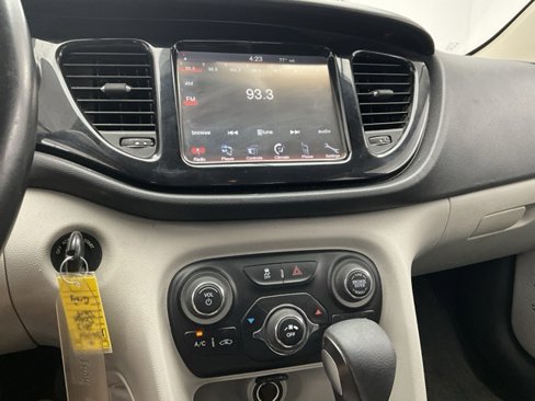 Used 2013 Dodge Dart SXT image 9
