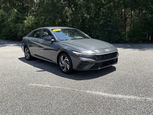 Certified 2025 Hyundai Elantra Sport image 1