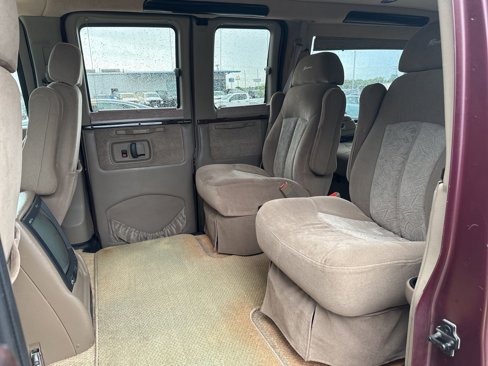 Used 2003 Chevrolet Express 1500 w/ Preferred Equipment Group 4 image 7