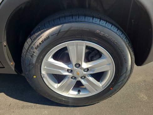 Used 2018 Chevrolet Trax LT w/ LT Convenience Package image 32