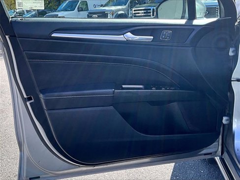 Used 2020 Ford Fusion Titanium image 19