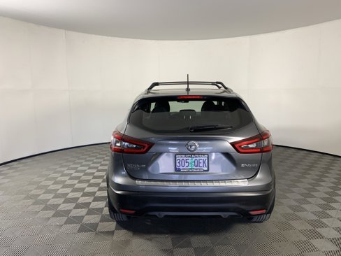 Used 2020 Nissan Rogue Sport SV image 8