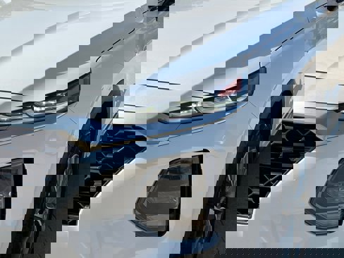 Used 2020 Hyundai Santa Fe SEL w/ Convenience Package image 4