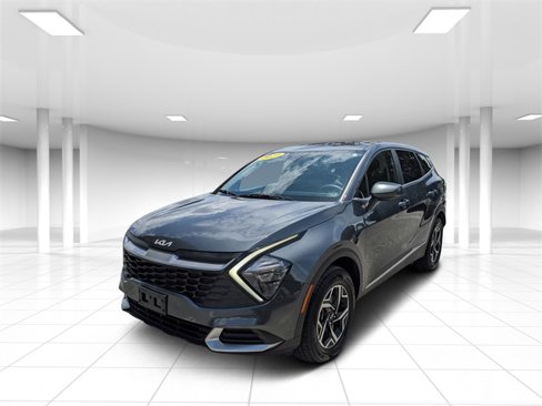 Used 2023 Kia Sportage LX image 7