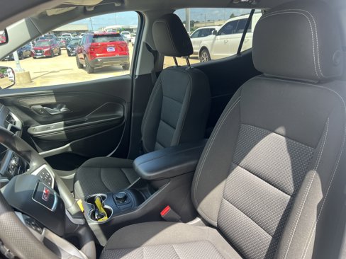 Used 2024 GMC Terrain SLE image 5