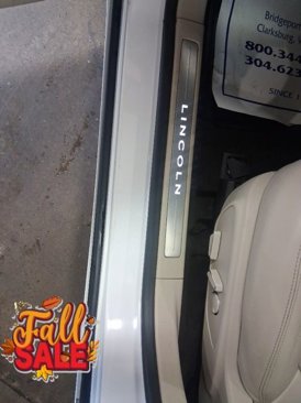 Used 2020 Lincoln MKZ w/ Convenience Package image 11