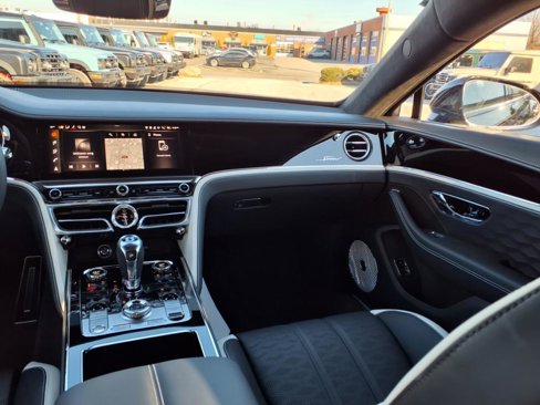 New 2025 Bentley Flying Spur Plug-In Hybrid image 31