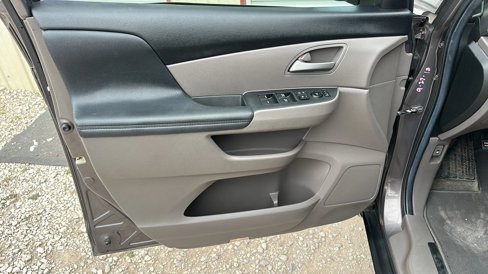 Used 2012 Honda Odyssey EX-L image 2