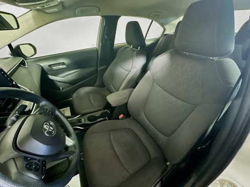 Used 2020 Toyota Corolla LE image 12