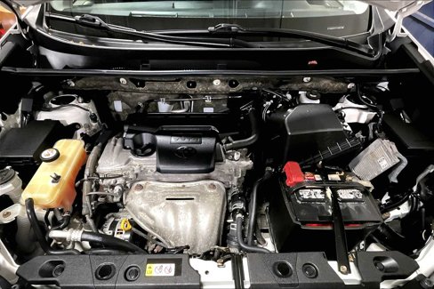 Used 2018 Toyota RAV4 LE image 31