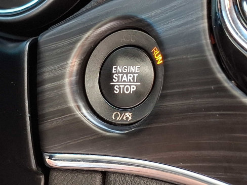 Used 2019 Jeep Grand Cherokee Limited image 23