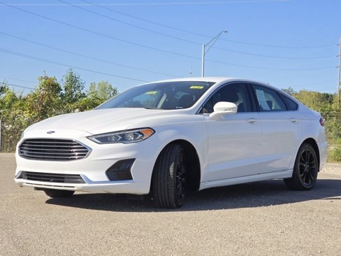 Used 2019 Ford Fusion SEL image 17