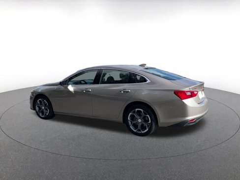 Used 2024 Chevrolet Malibu LT image 10
