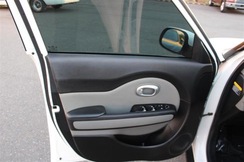 Used 2019 Kia Soul image 9