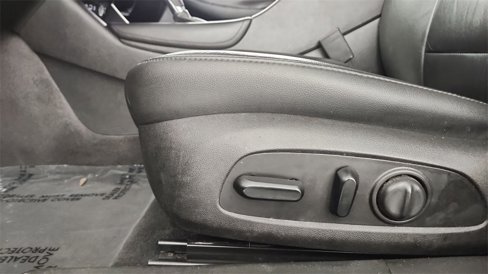Used 2019 Chevrolet Malibu LT w/ Leather Package image 14