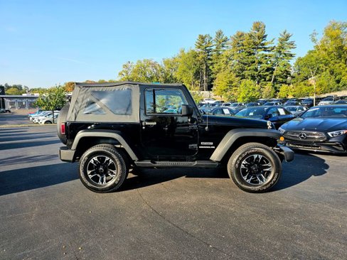 Used 2013 Jeep Wrangler Sport image 9