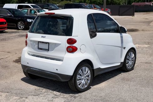 Used 2014 smart fortwo pure image 13