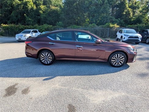 Used 2023 Nissan Altima 2.5 SV image 6