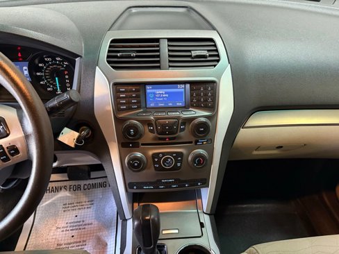 Used 2015 Ford Explorer 4WD image 18