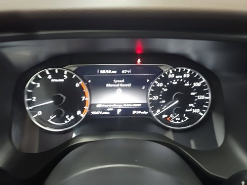 Used 2021 Nissan Rogue SV w/ Premium Package image 22