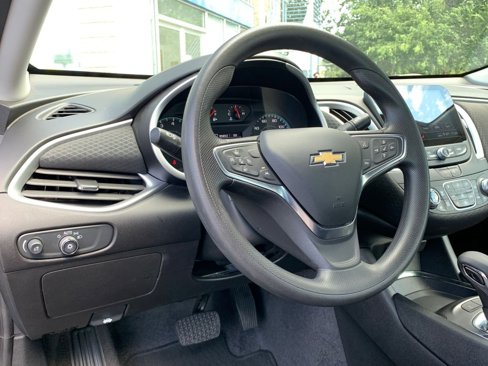 Used 2024 Chevrolet Malibu LT image 34