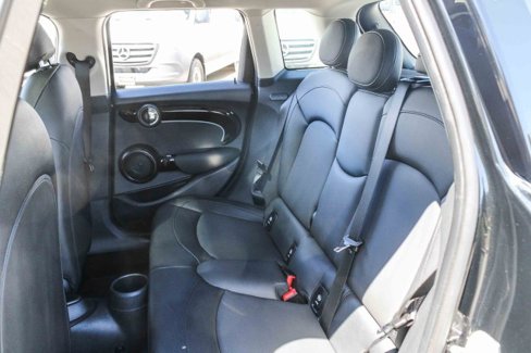 Used 2023 MINI Cooper 4-Door Hardtop image 19