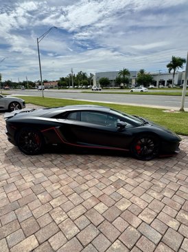 Used 2015 Lamborghini Aventador LP 700-4 image 6