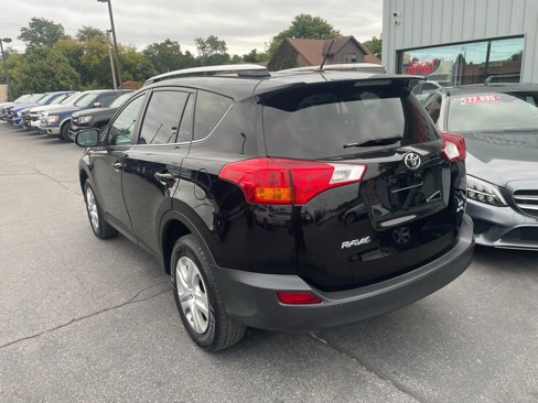 Used 2015 Toyota RAV4 LE image 4