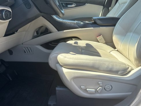 Used 2019 Lincoln Nautilus Reserve image 10