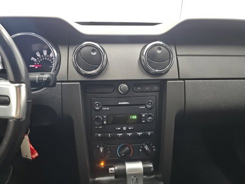 Used 2007 Ford Mustang Premium image 29