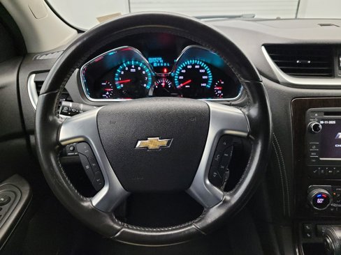 Used 2017 Chevrolet Traverse LT image 22